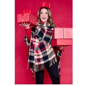 NWT QVC Belle by Kim Gravel Ruana Wrap Tartan Plaid Blanket Sweater Holiday Cozy